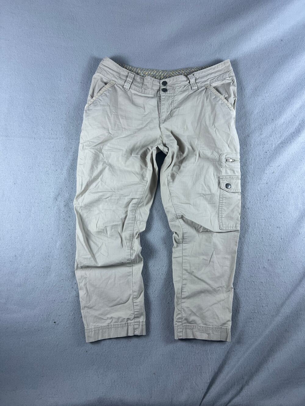 Columbia Cargo Capri Pants Womens 8 Beige Omni-Shade Ripstop Hiking Outdoor